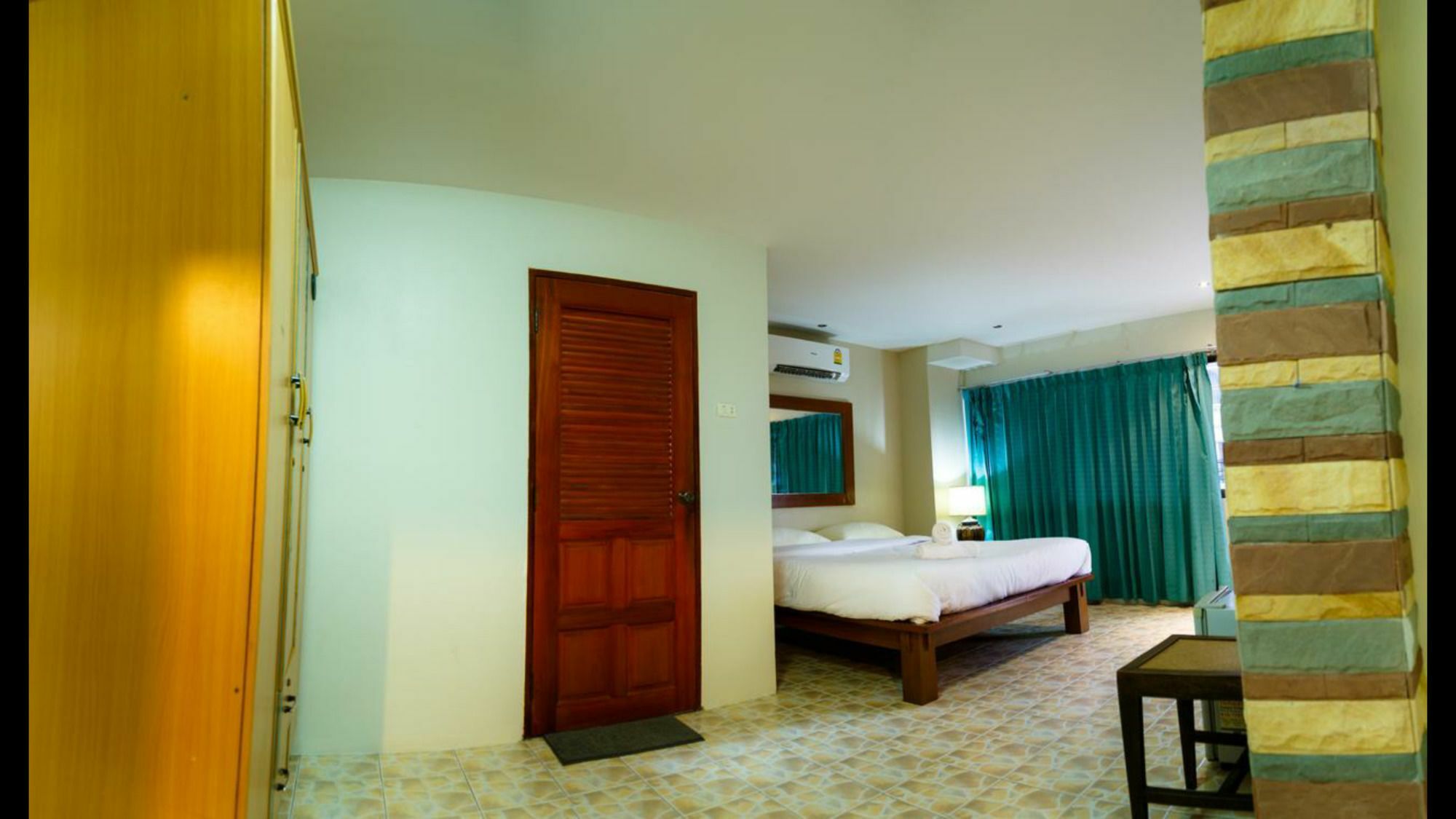 Avenue Beach Hotel Praia de Jomtien Exterior foto